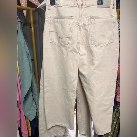 Free People We the Free Deep Trance Mid-Rise Dropped Boyfriend Jeans in Ecru - Picture 8 of 8